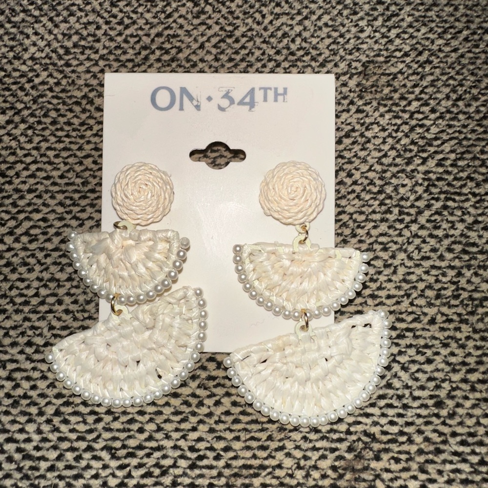 On 34th Cream Woven Pearl Earrings